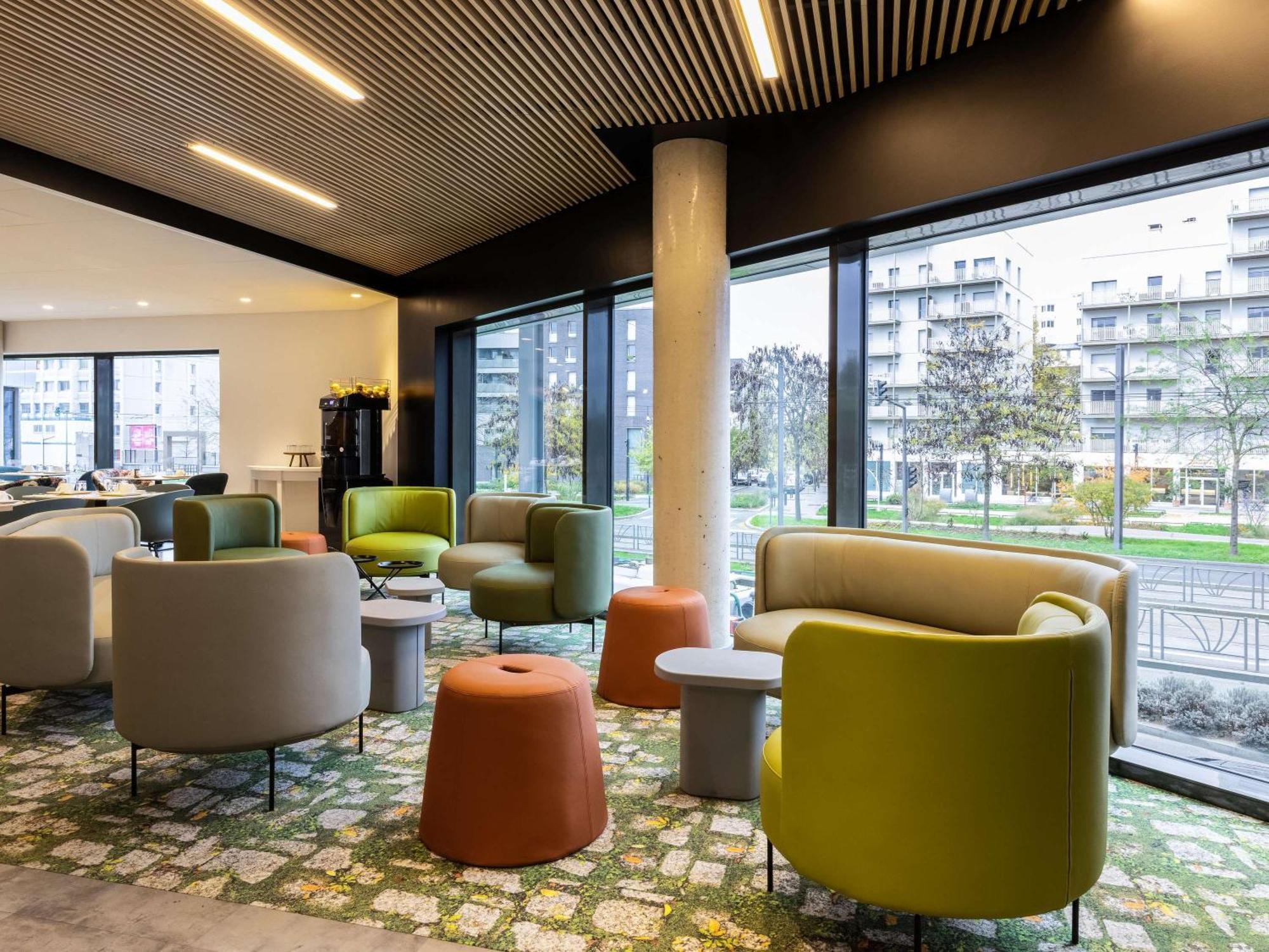 Ibis Styles Bezons Paris La Defense Hotel Exterior foto